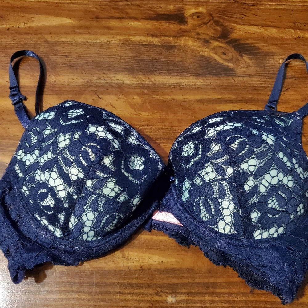 Women's bra 36D